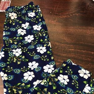 Dark Blue floral CAPRI Peachskin Leggings OS
